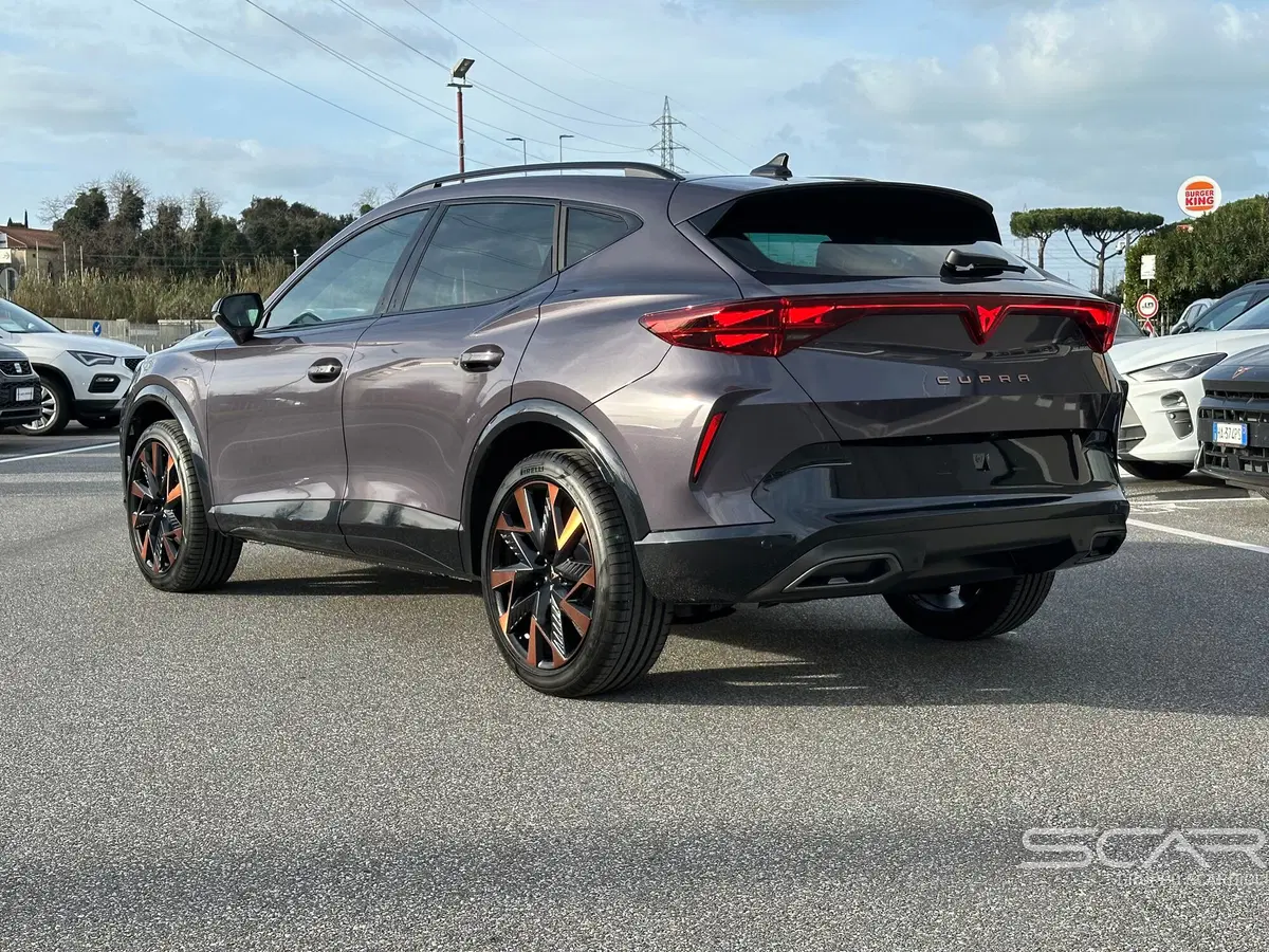 Cupra Formentor nuova a Livorno (7)