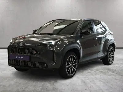 Toyota Yaris Cross 1.5h GR Sport Black Sky fwd 116cv e-cvt del 2025 usata a Frosinone