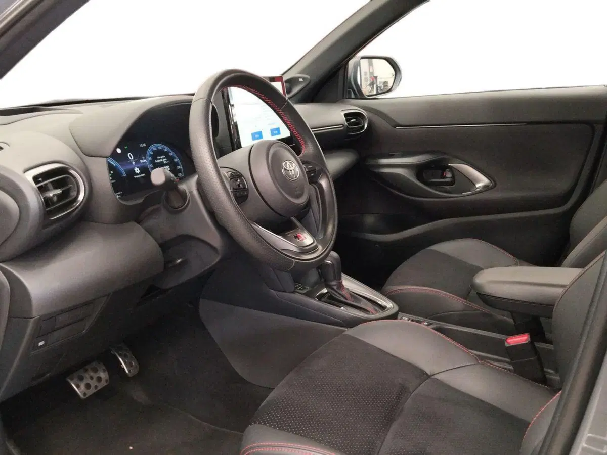 Toyota Yaris Cross usata a Frosinone (6)