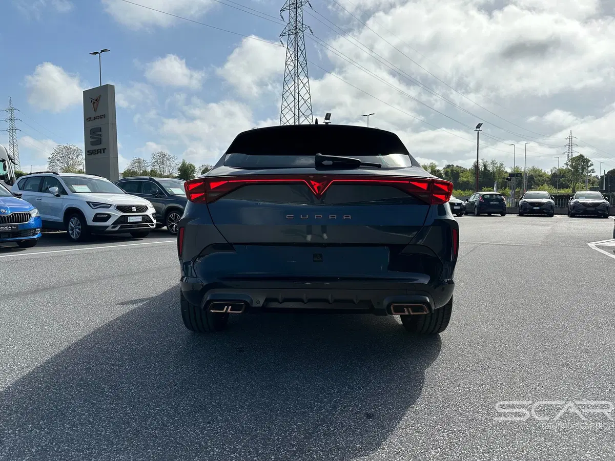 Cupra Formentor nuova a Livorno (6)