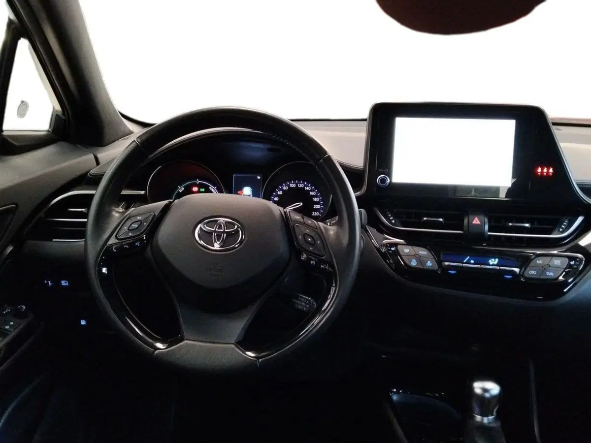 Toyota Toyota C-HR usata a Frosinone (8)