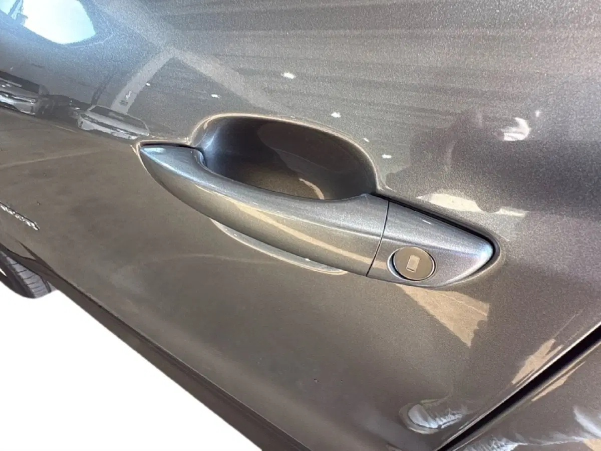 Jeep Avenger nuova a Agrigento (11)