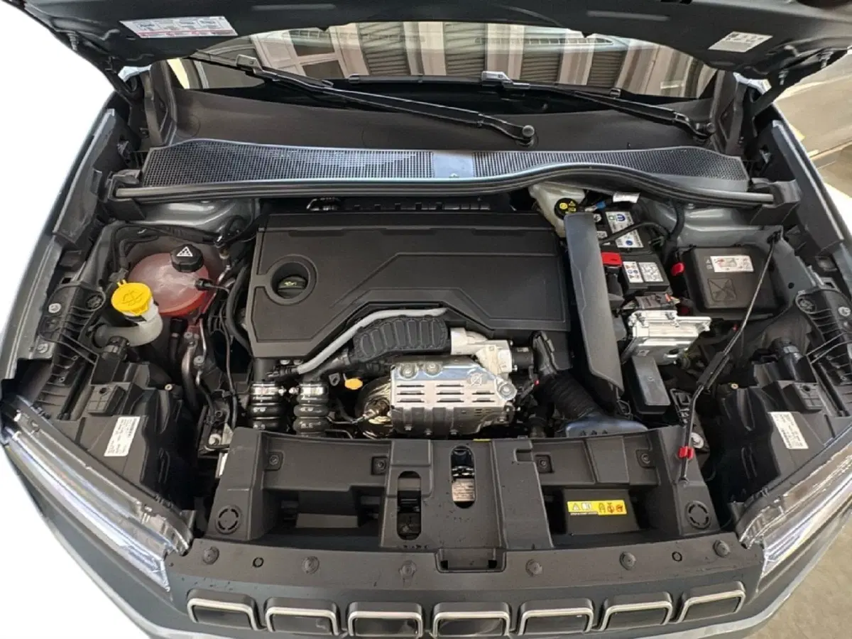 Jeep Avenger nuova a Agrigento (13)
