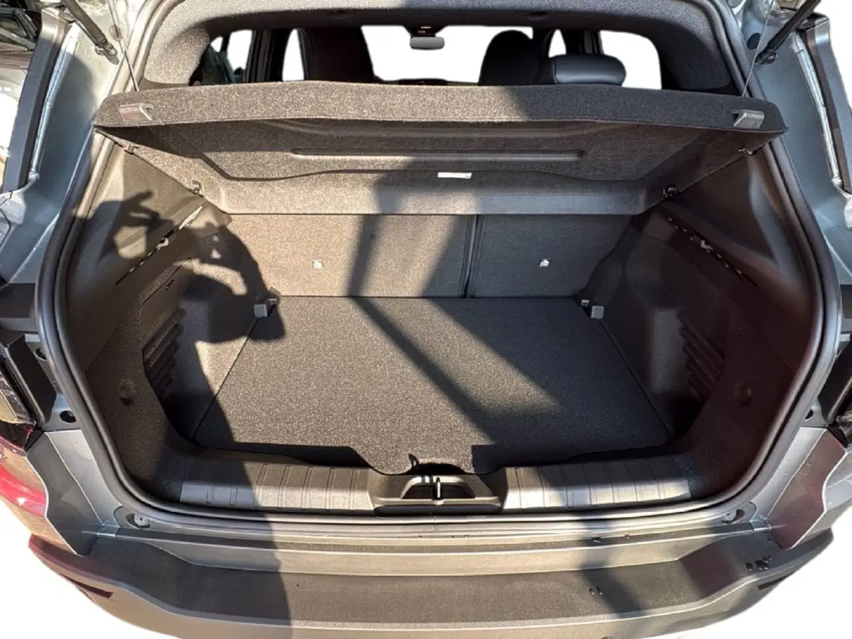 Jeep Avenger nuova a Agrigento (14)