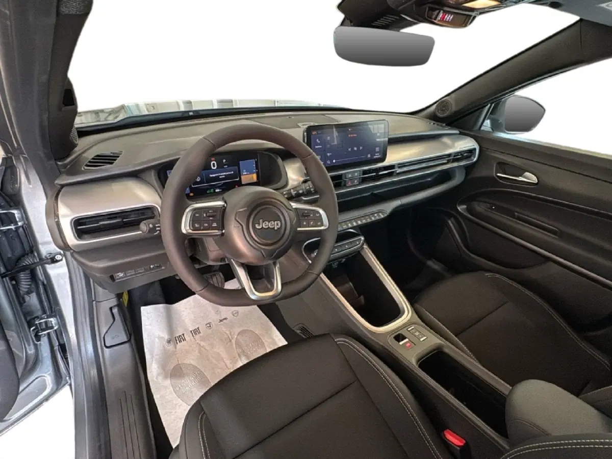 Jeep Avenger nuova a Agrigento (18)