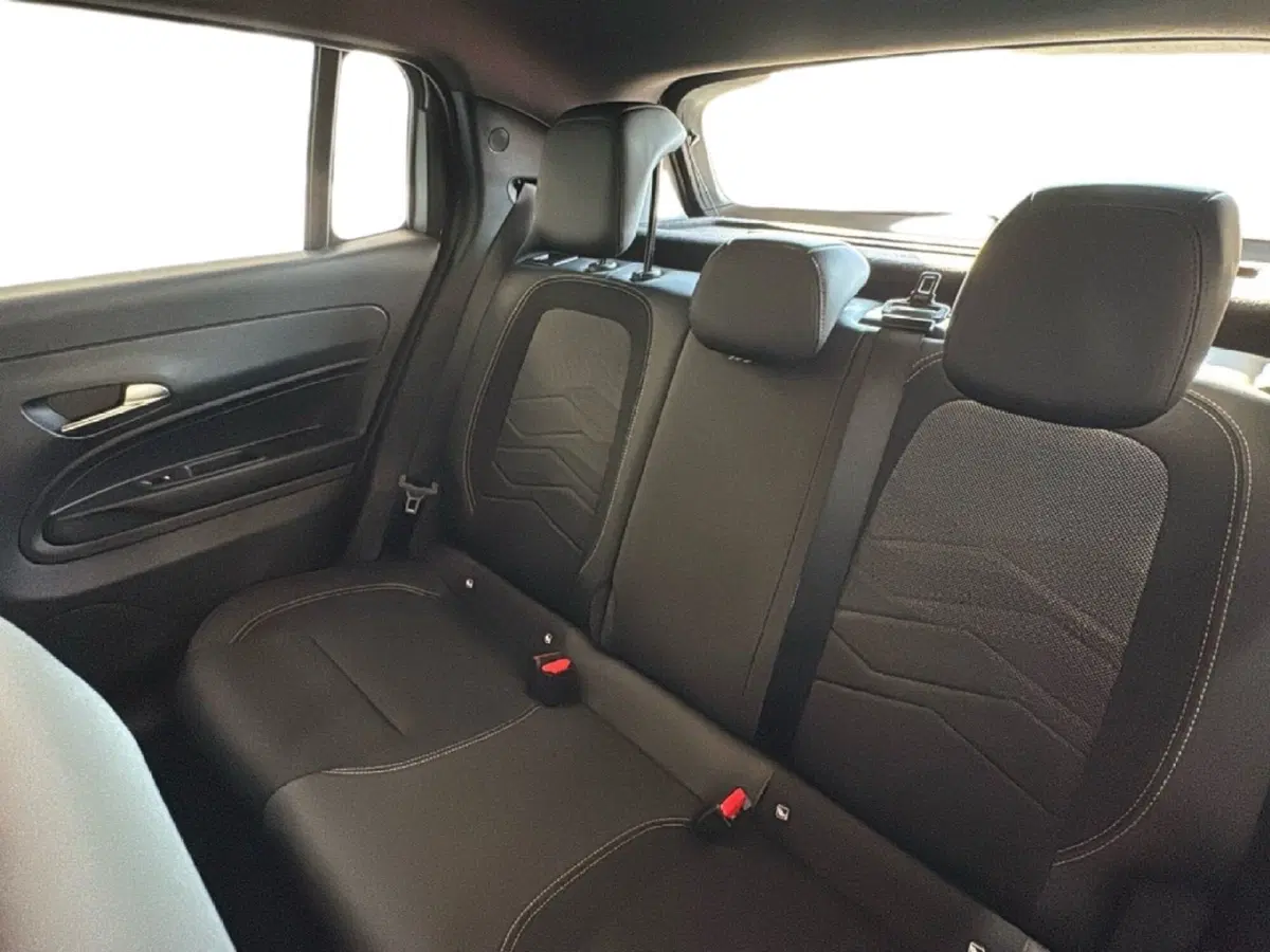 Jeep Avenger nuova a Agrigento (19)