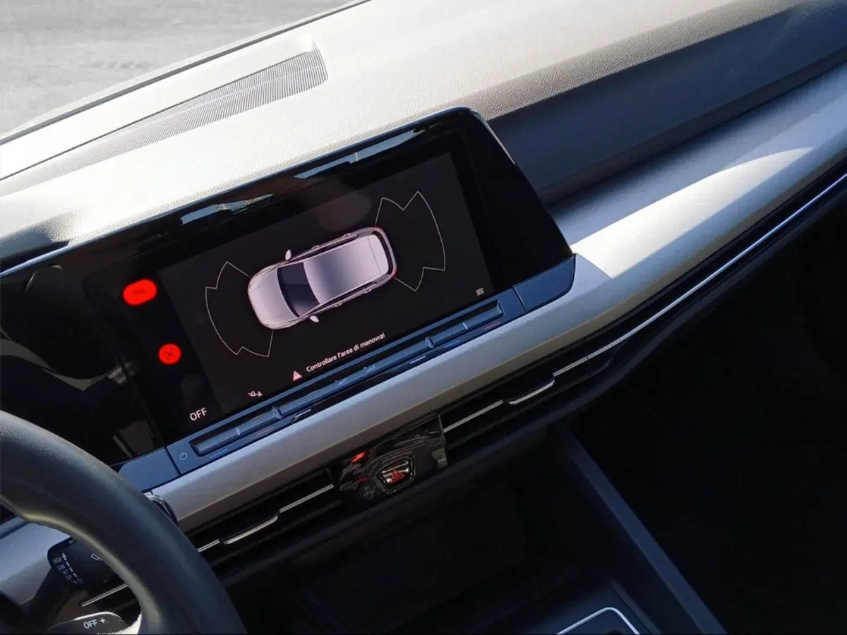 Volkswagen Golf usata a Livorno (14)