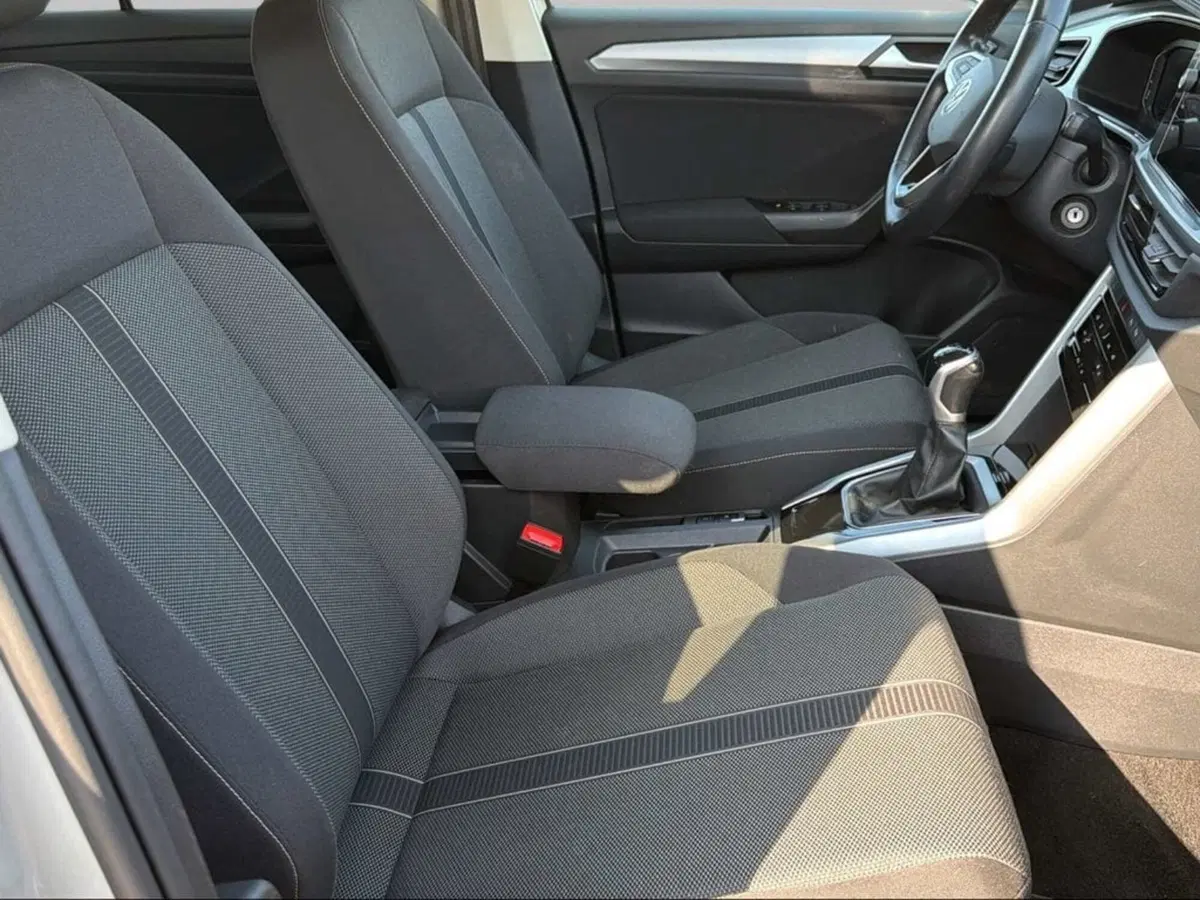 Volkswagen T-Roc usata a Livorno (12)