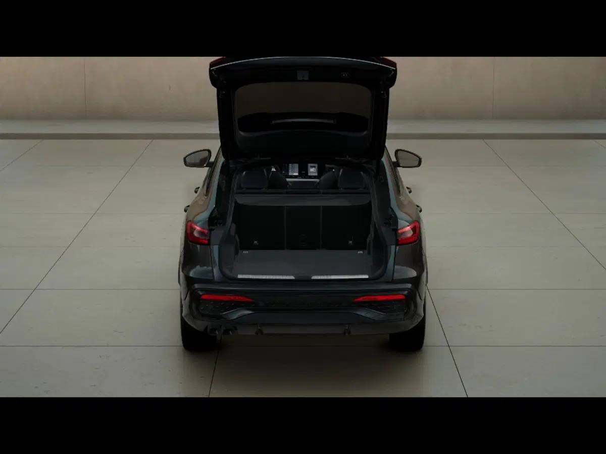 Audi Q4 Sportback nuova a Pisa (5)