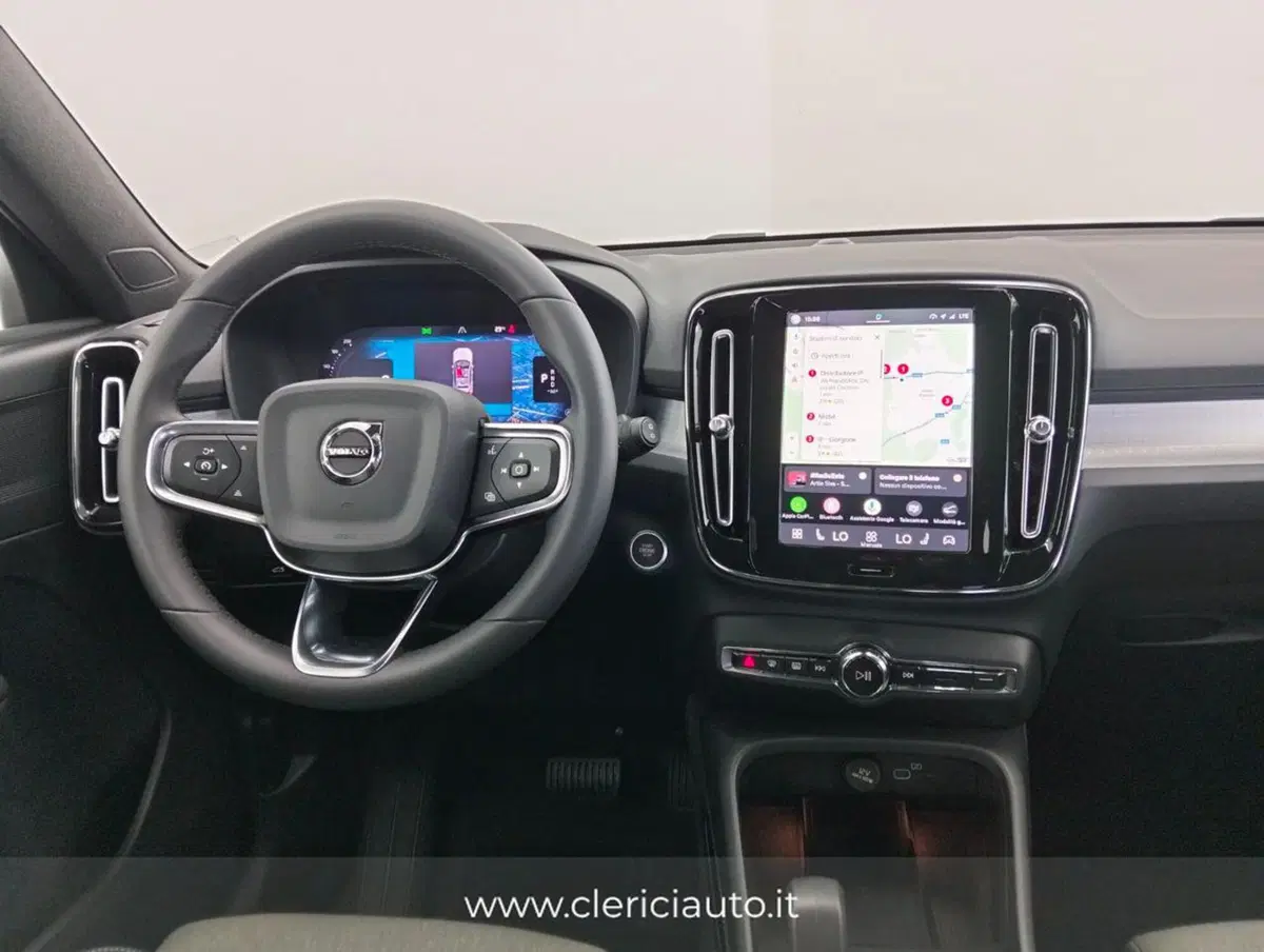 Volvo XC40 usata a Como (10)