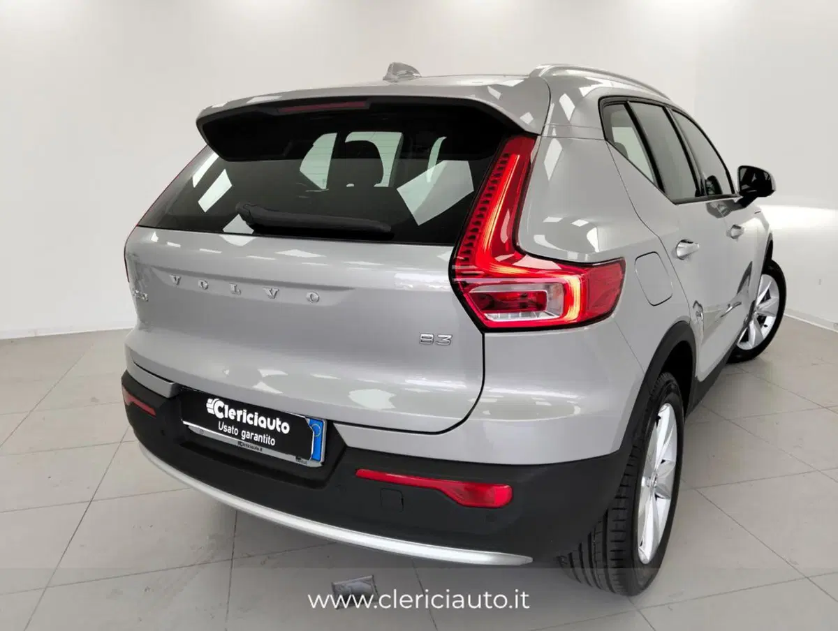 Volvo XC40 usata a Como (2)