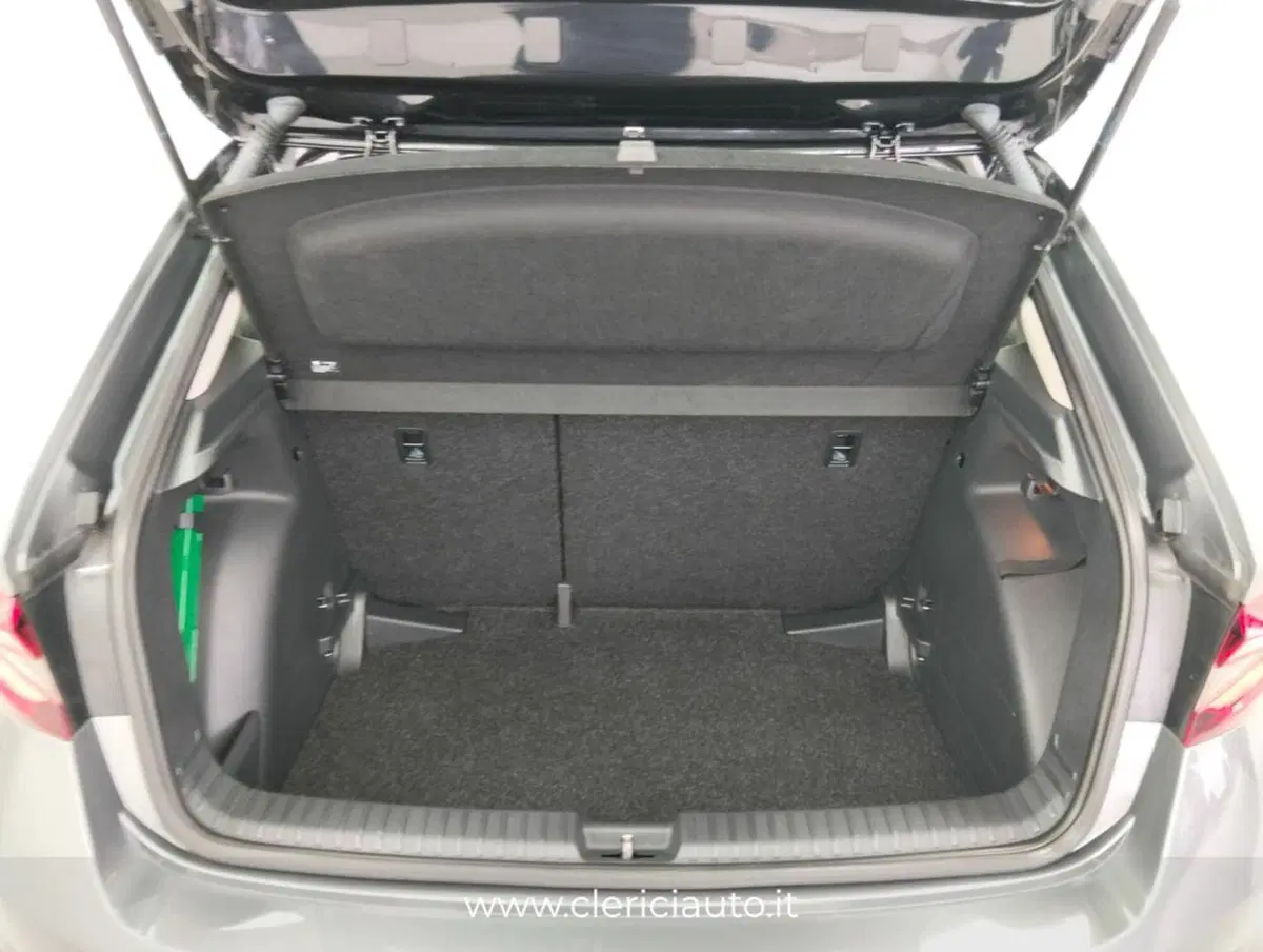 Skoda Fabia usata a Como (15)