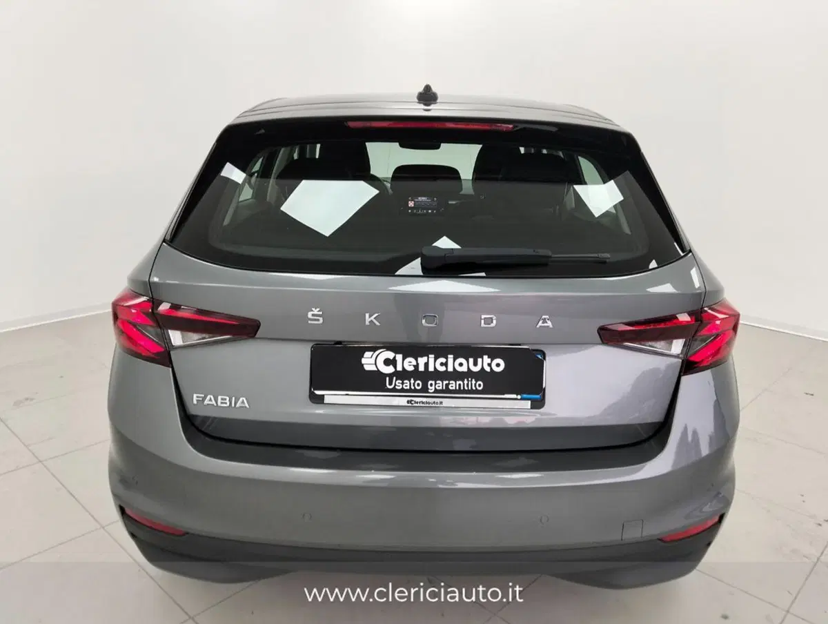 Skoda Fabia usata a Como (7)