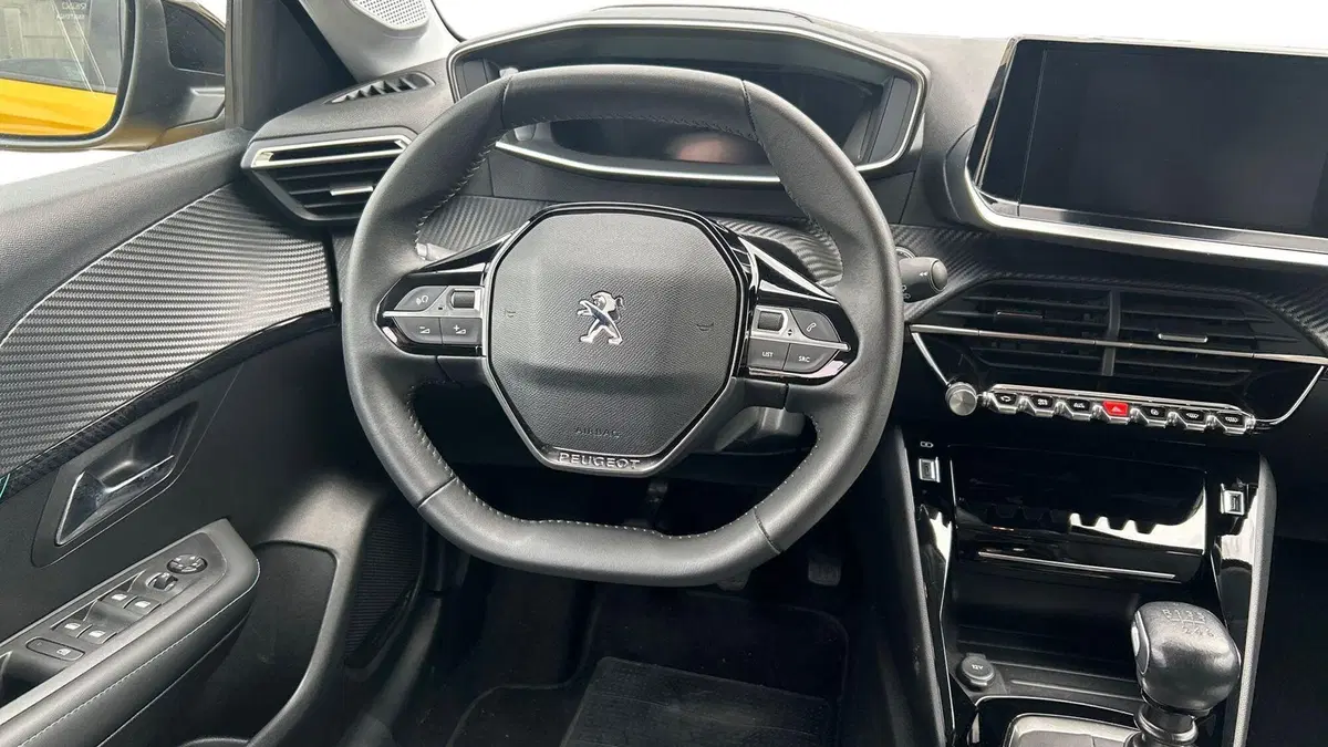 Peugeot 208 usata a Parma (6)