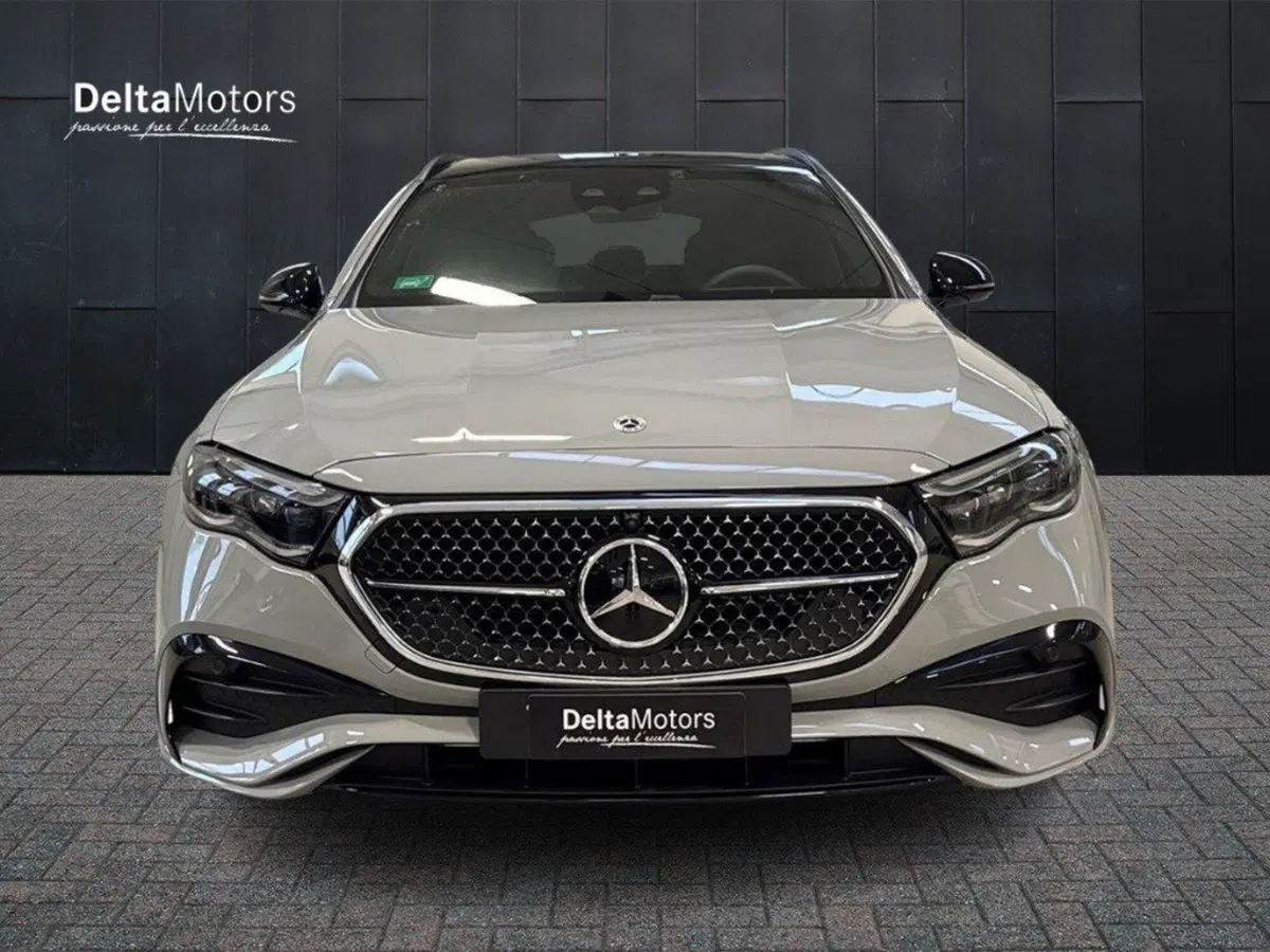 Mercedes-Benz Classe E Station Wagon nuova a Rimini