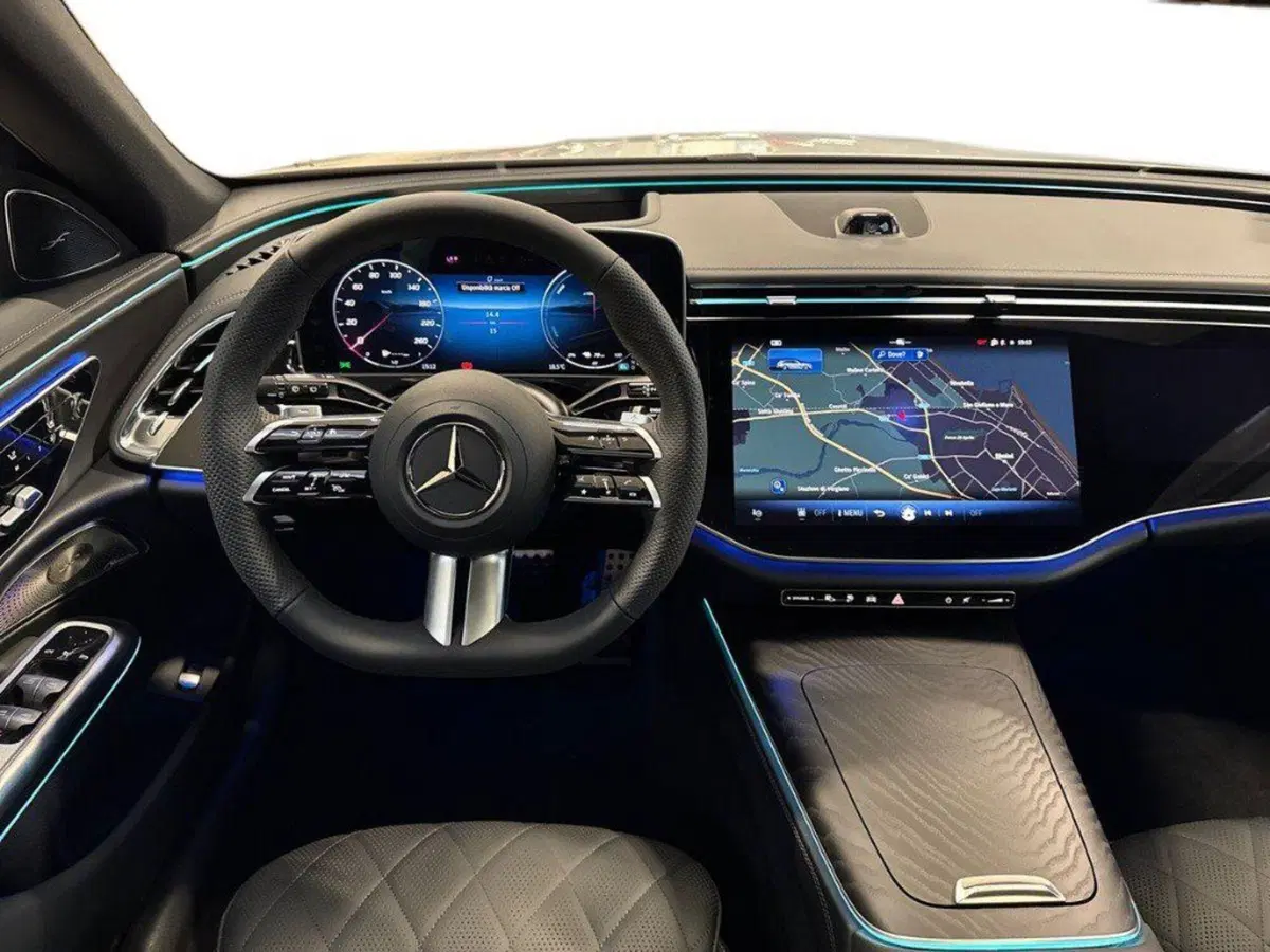 Mercedes-Benz Classe E Station Wagon nuova a Rimini (10)