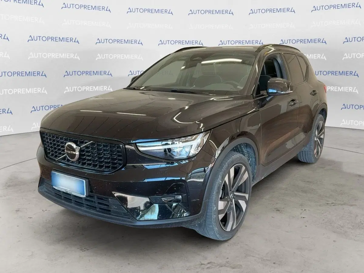 Volvo XC40 usata a Como