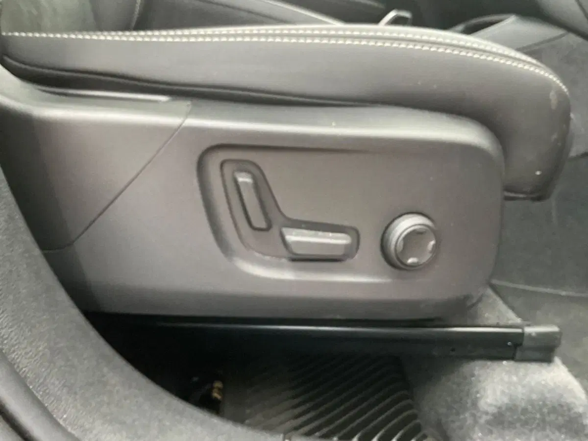 Volvo XC40 usata a Como (10)