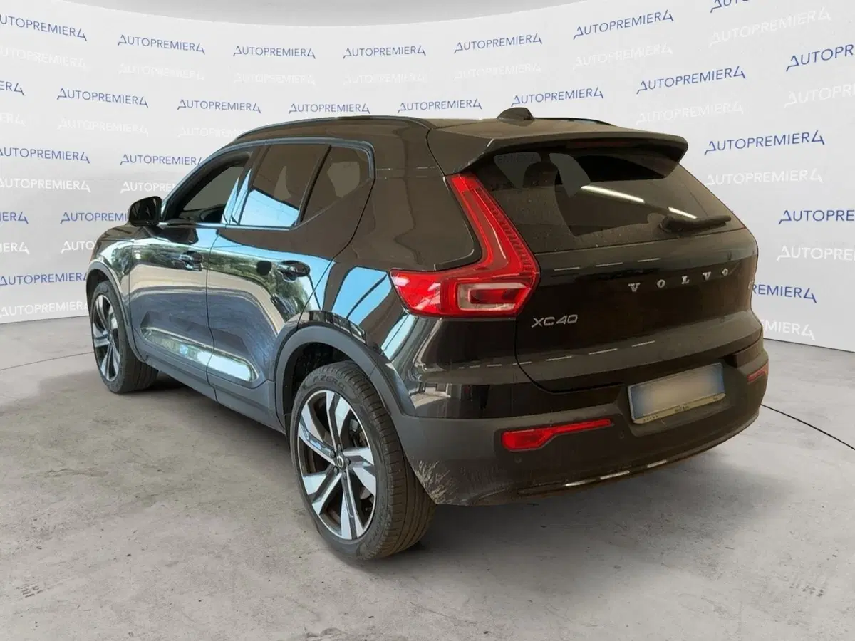 Volvo XC40 usata a Como (3)