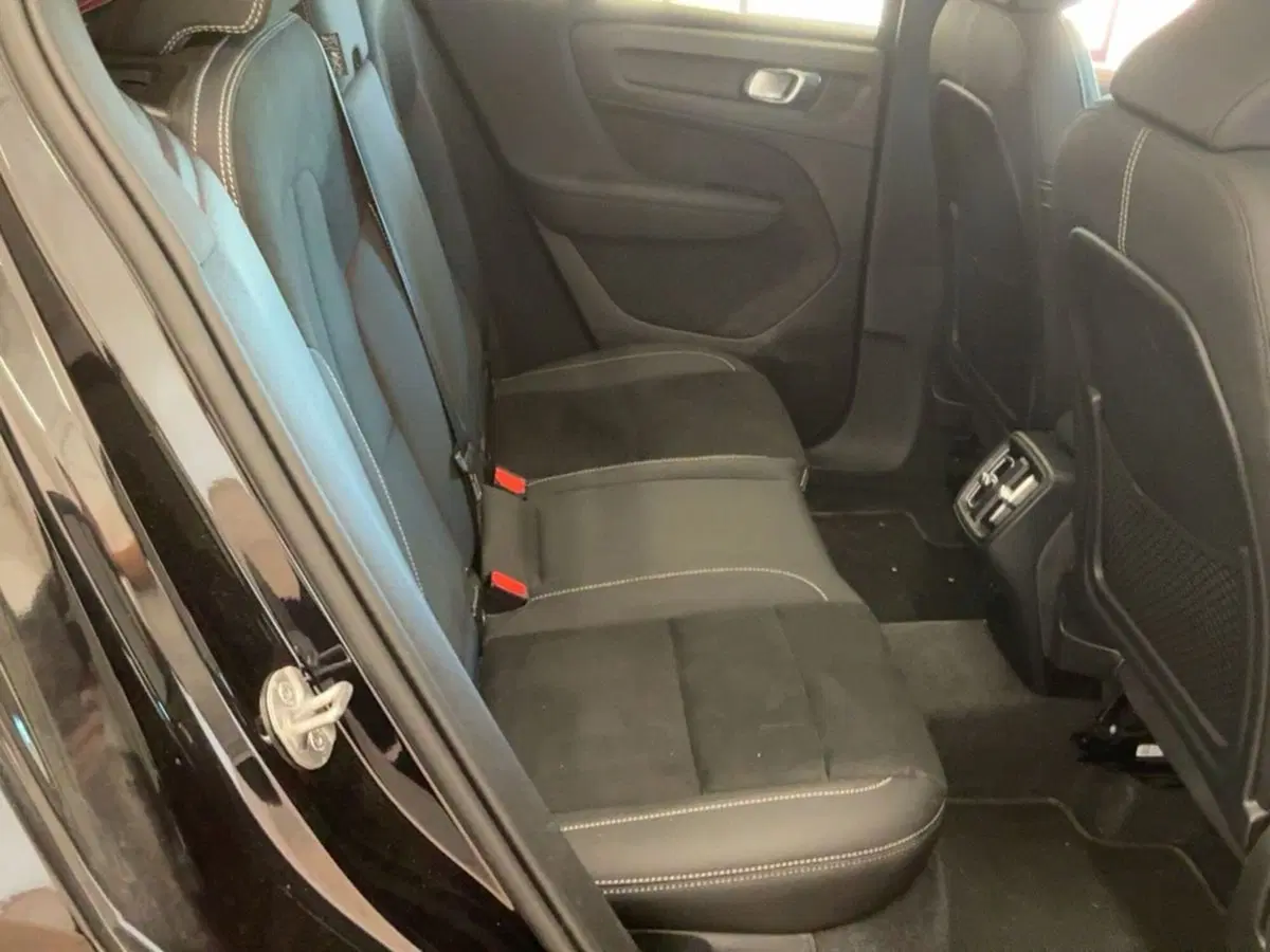 Volvo XC40 usata a Como (9)