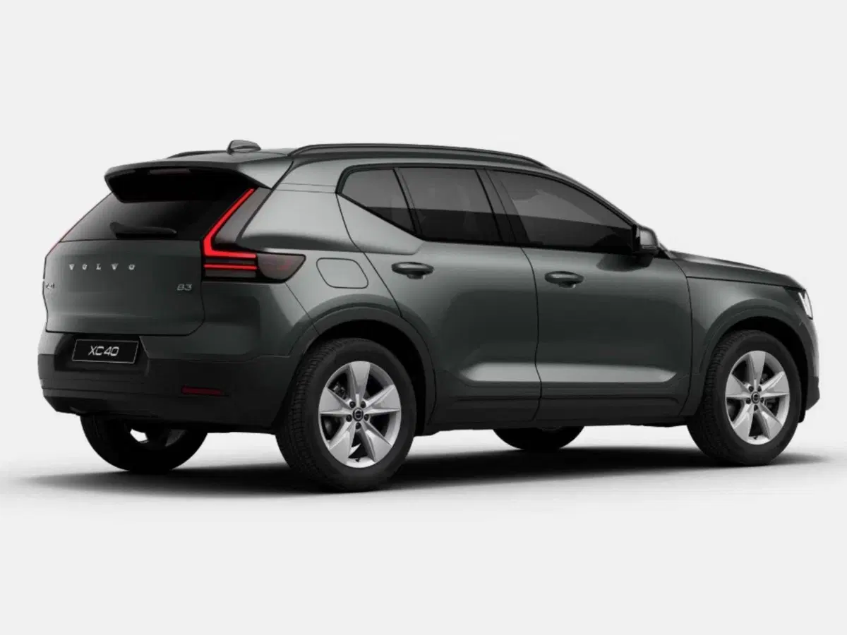 Volvo XC40 nuova a Como (3)
