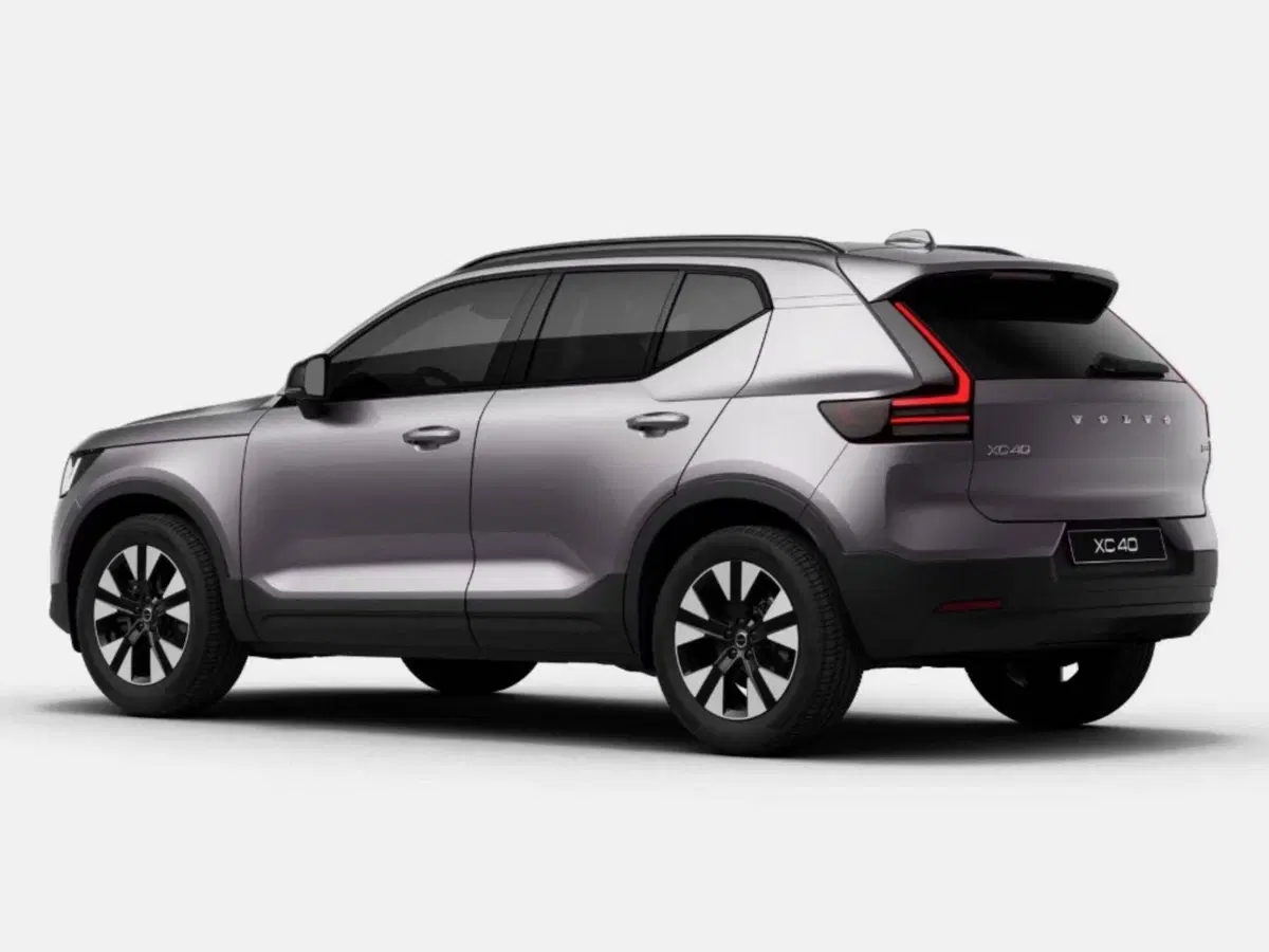 Volvo XC40 nuova a Como (6)