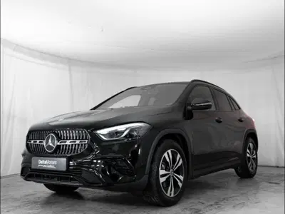 Mercedes-Benz GLA SUV 200 d Automatic Executive nuova a Montecosaro