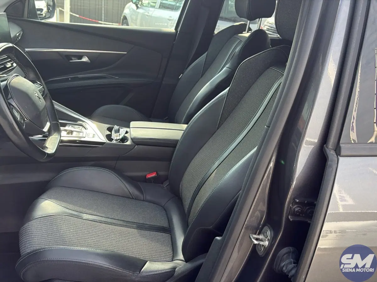Peugeot 5008 usata a Firenze (17)