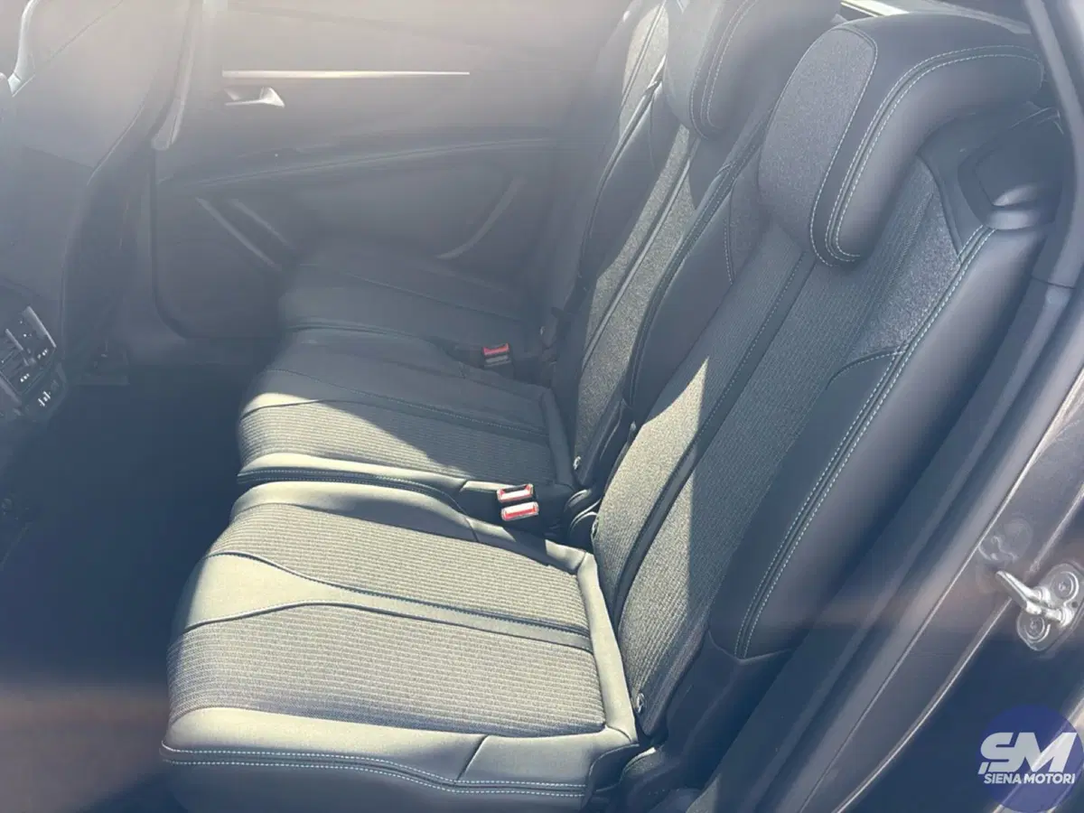 Peugeot 5008 usata a Firenze (18)