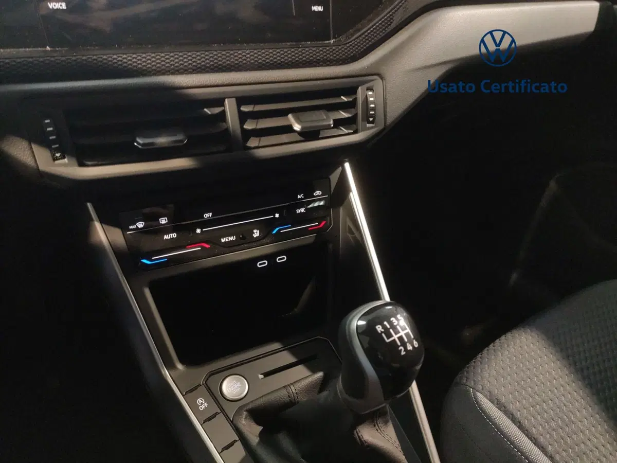 Volkswagen Taigo nuova a Benevento (15)