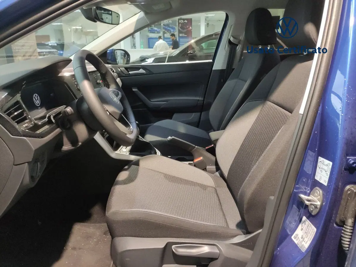 Volkswagen Taigo nuova a Benevento (7)