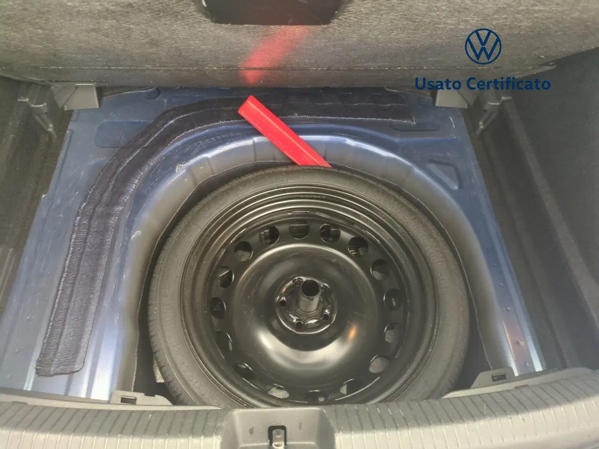 Volkswagen Taigo usata a Avellino (14)