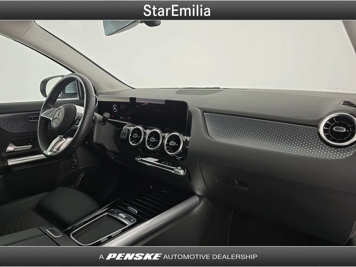 Mercedes-Benz GLA SUV usata a Bologna (16)