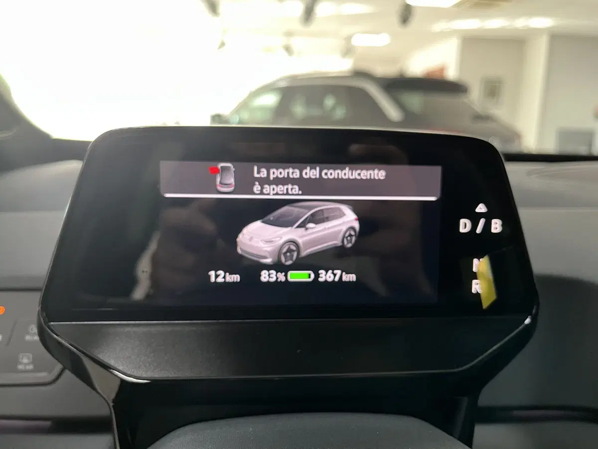Volkswagen ID.3 nuova a Avellino (11)
