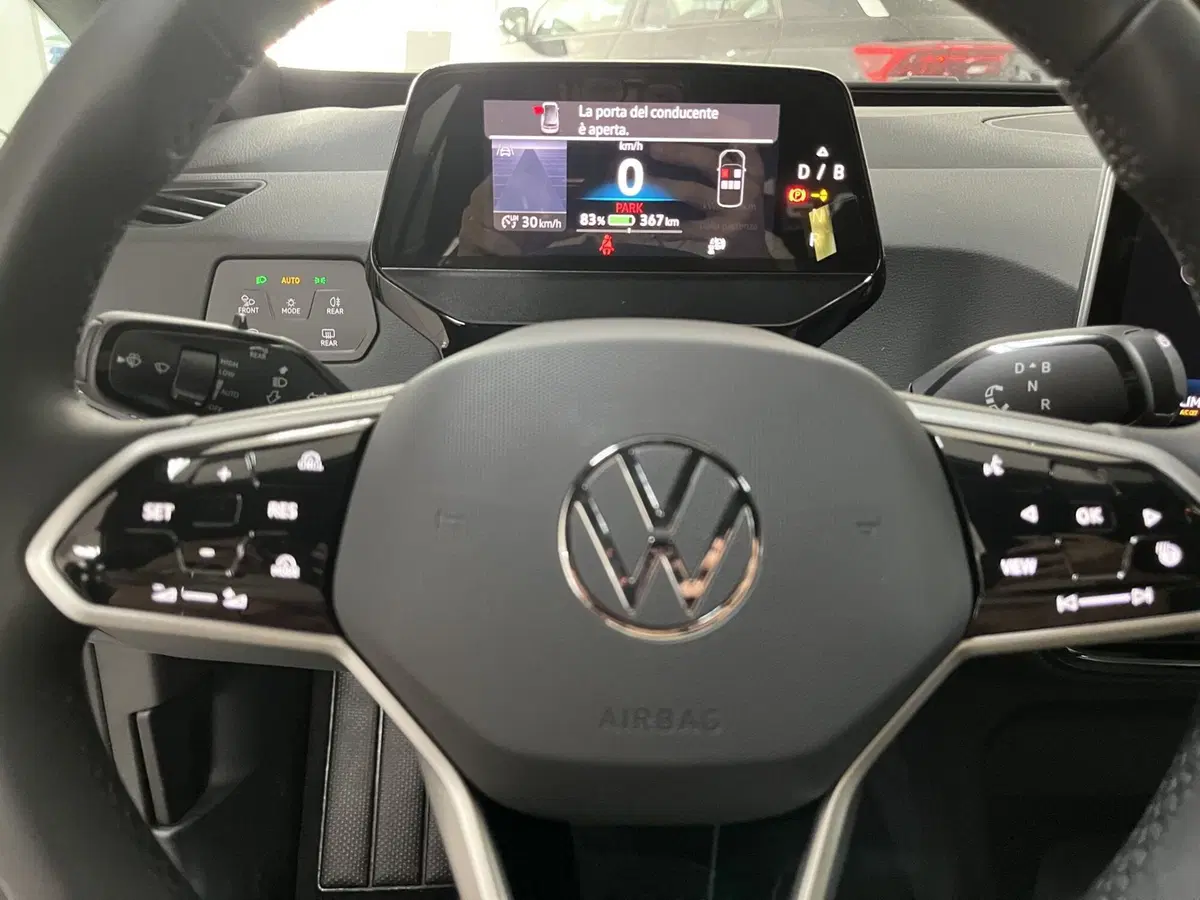 Volkswagen ID.3 nuova a Avellino (15)