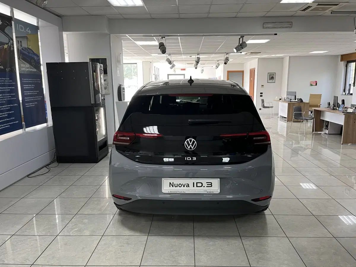 Volkswagen ID.3 nuova a Avellino (5)