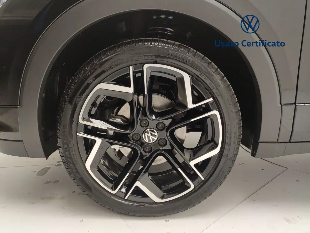 Volkswagen T-Cross nuova a Avellino (20)