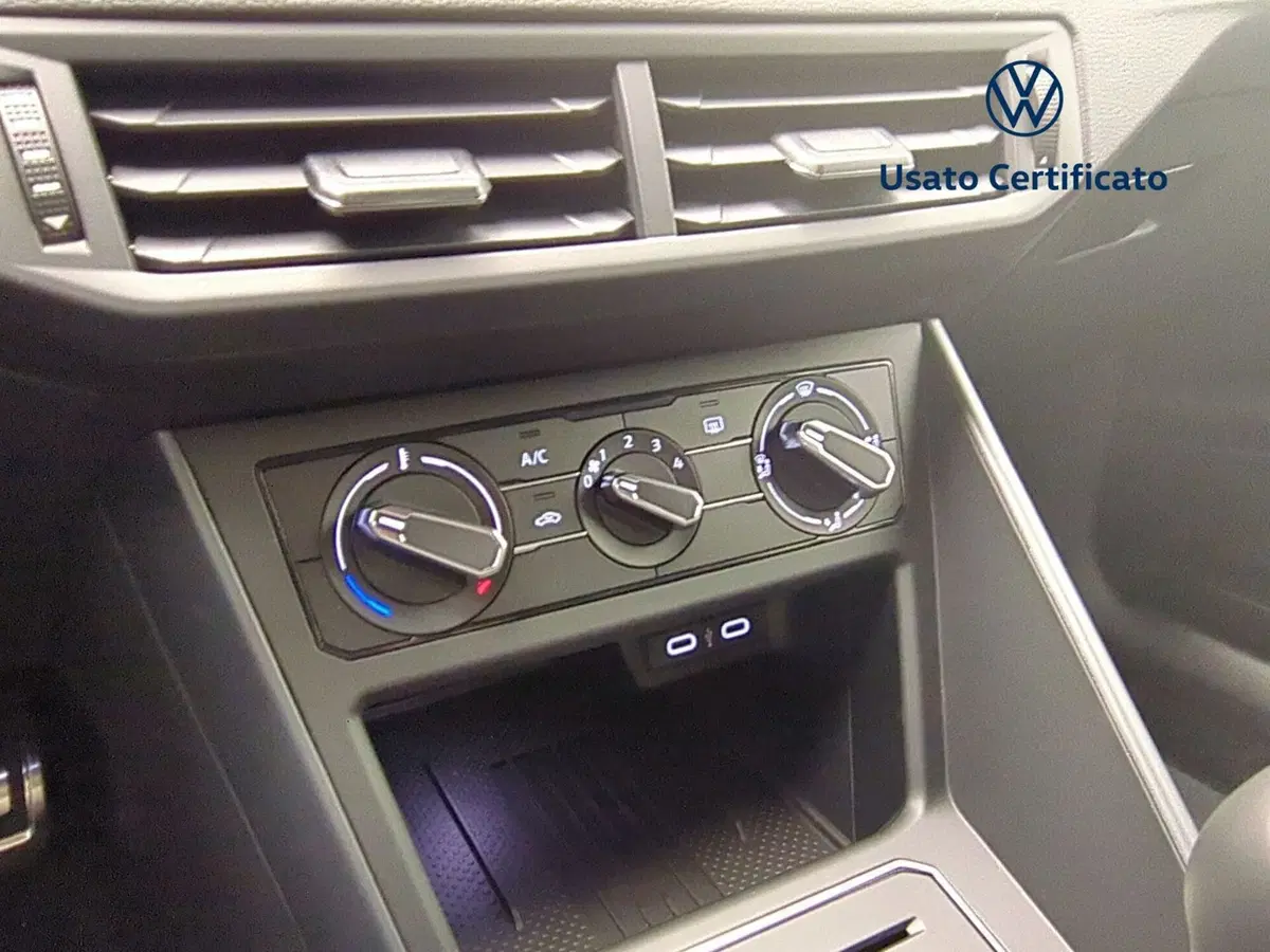 Volkswagen Polo nuova a Avellino (20)