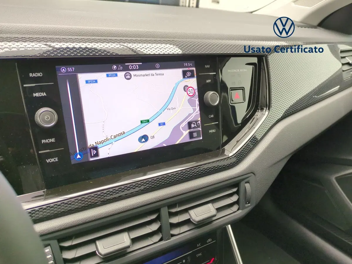Volkswagen Taigo nuova a Avellino (13)