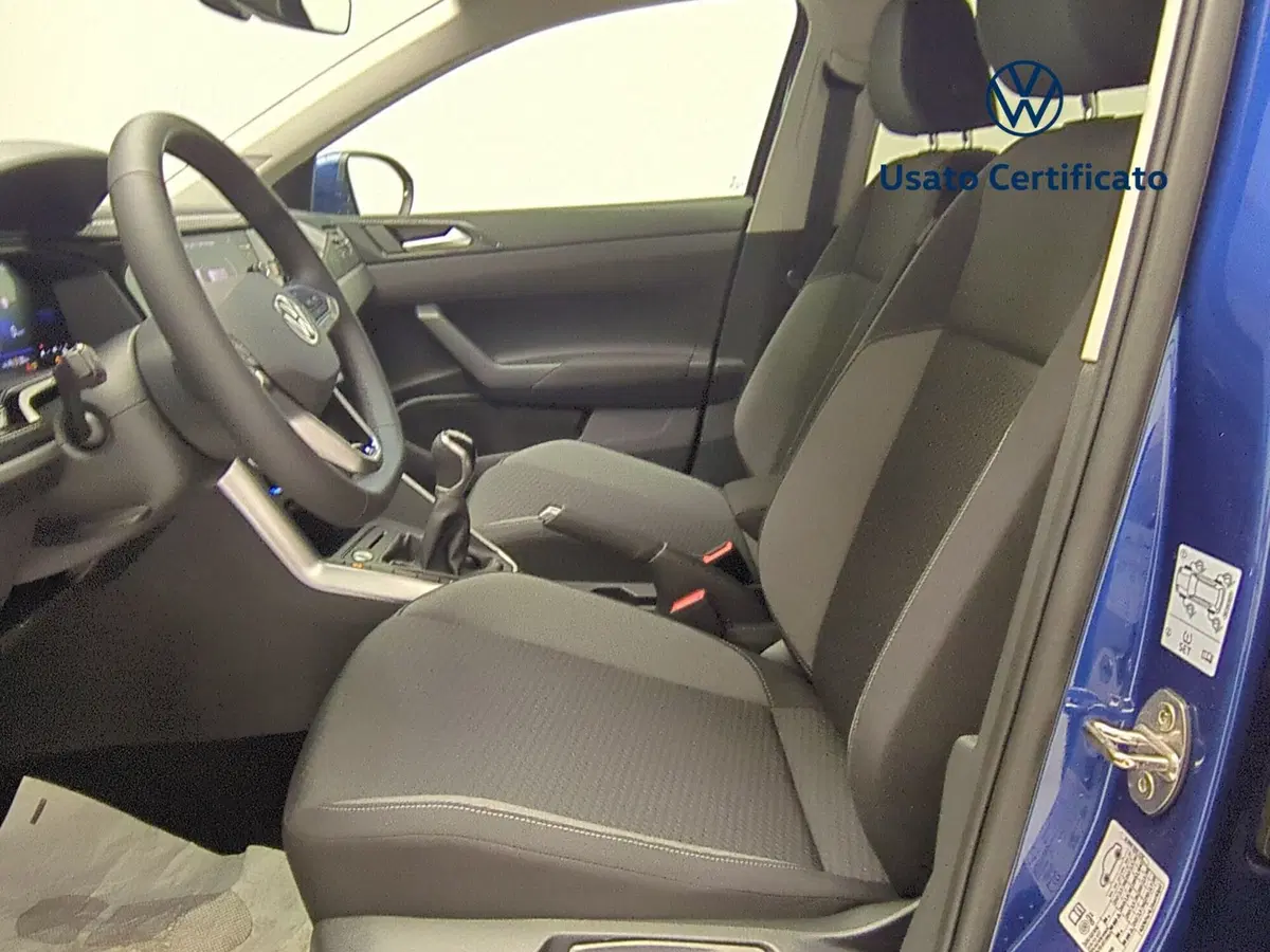 Volkswagen Taigo nuova a Avellino (8)
