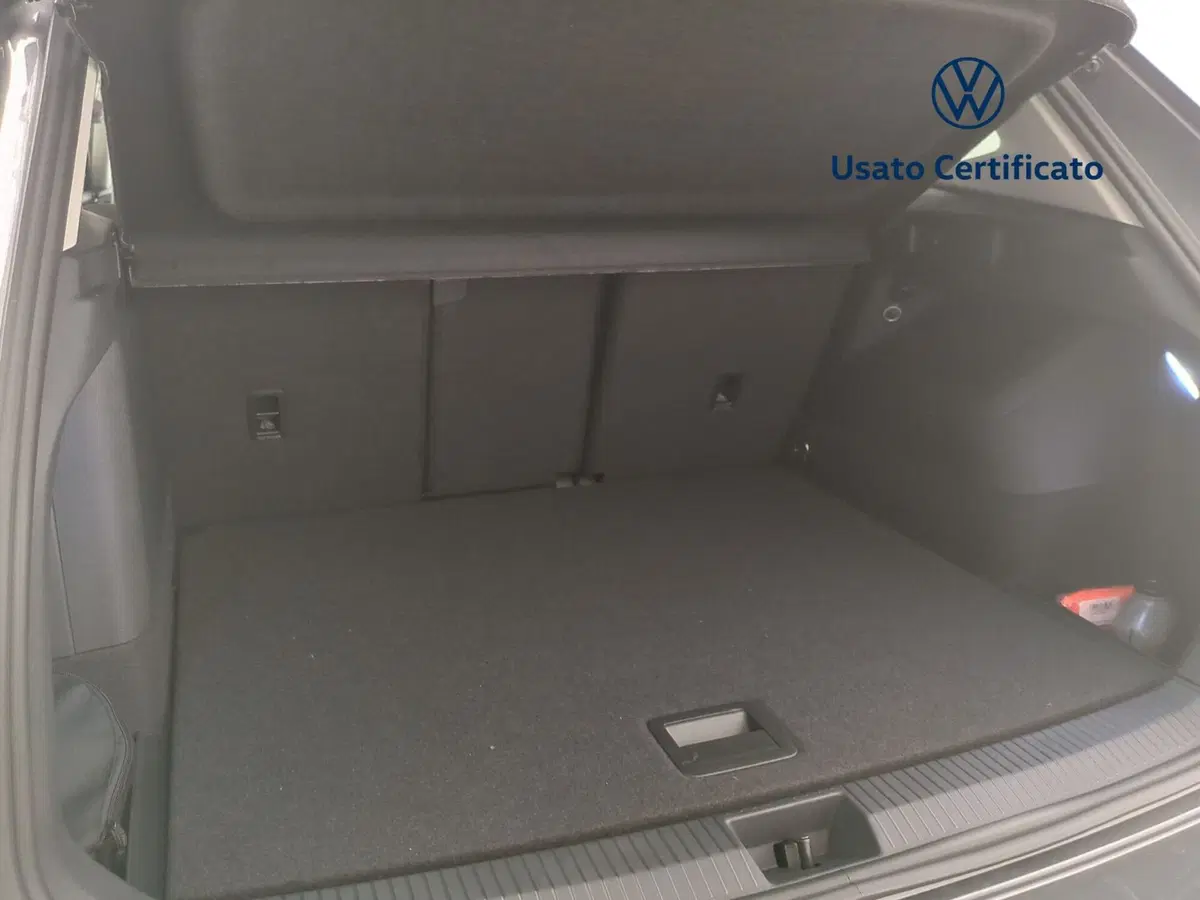 Volkswagen Tiguan nuova a Avellino (11)