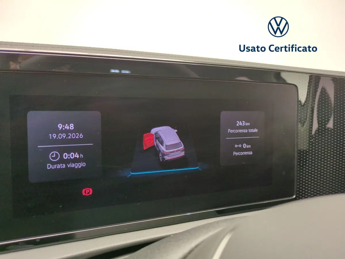 Volkswagen Tiguan nuova a Avellino (18)