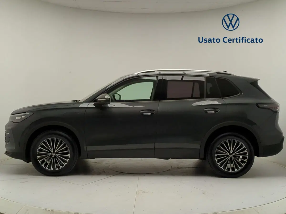 Volkswagen Tiguan nuova a Avellino (4)