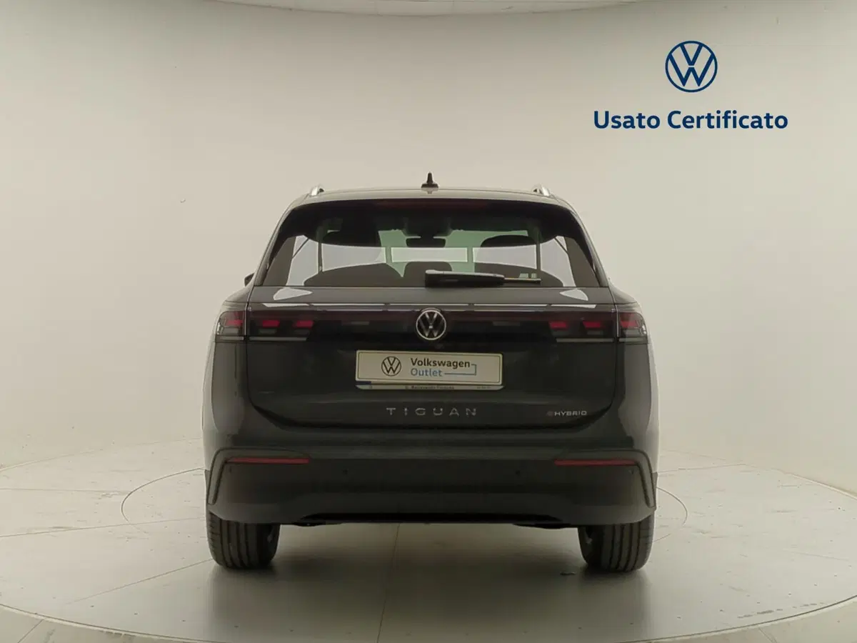 Volkswagen Tiguan nuova a Avellino (7)