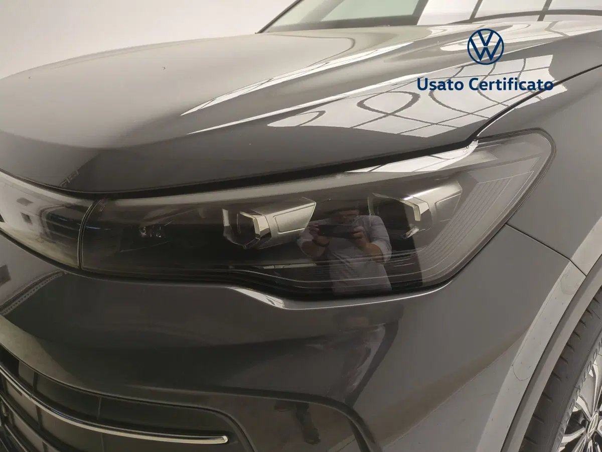 Volkswagen Tiguan nuova a Avellino (8)