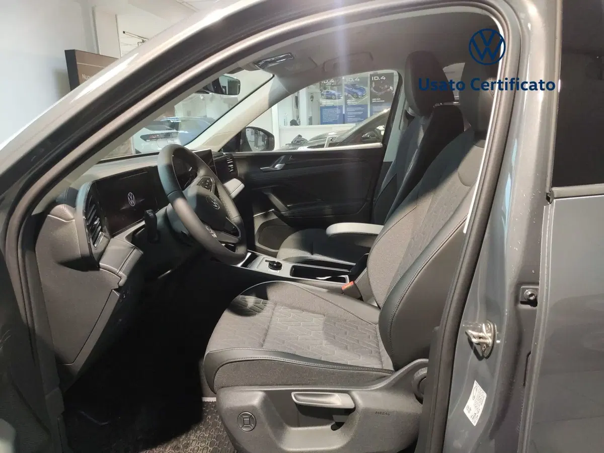Volkswagen Tiguan nuova a Avellino (12)