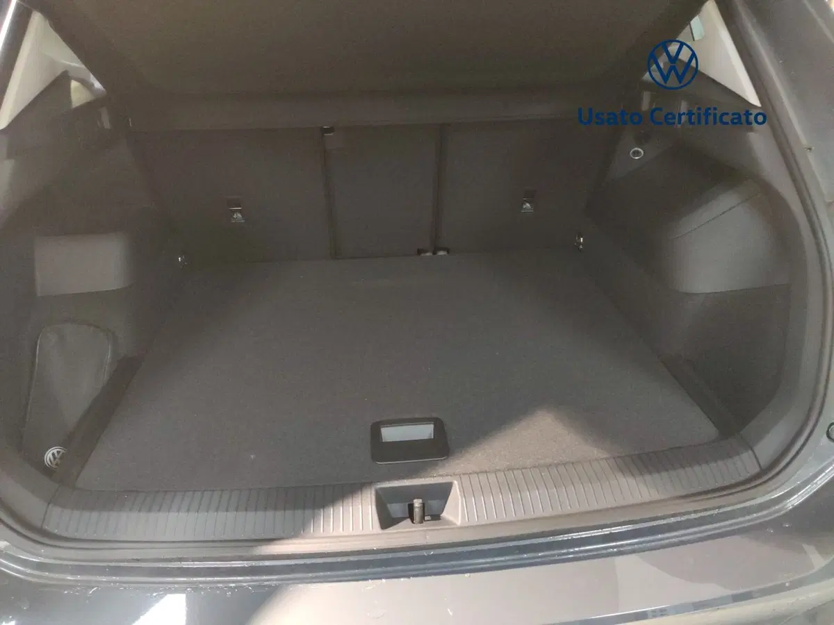 Volkswagen Tiguan nuova a Avellino (13)