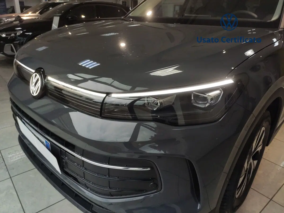 Volkswagen Tiguan nuova a Avellino (7)