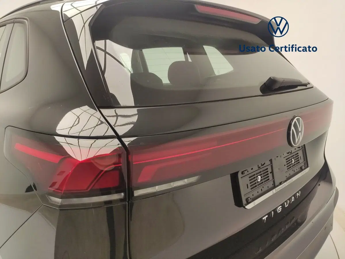 Volkswagen Tiguan nuova a Avellino (10)