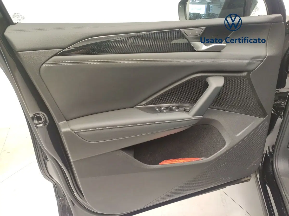 Volkswagen Tiguan nuova a Avellino (13)